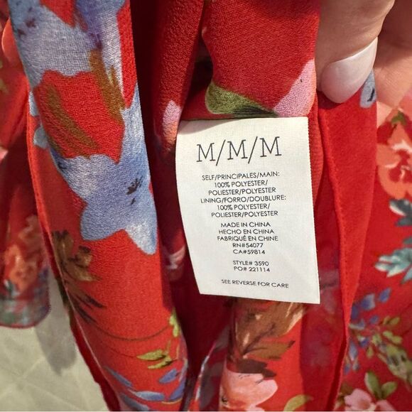 CAbi Devoted Floral Bell Sleeve Blouse Red Size Medium Style 3590 - Picture 4 of 6